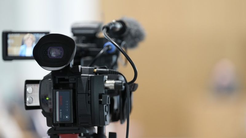 Videokamera während einer Aufnahme