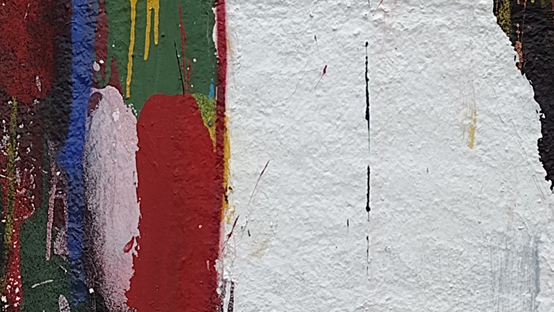 Abstraktes Kunstwerk mit unregelm&auml;&szlig;igen Farbfl&auml;chen und Farbsprenkeln in verschiedenen Farben