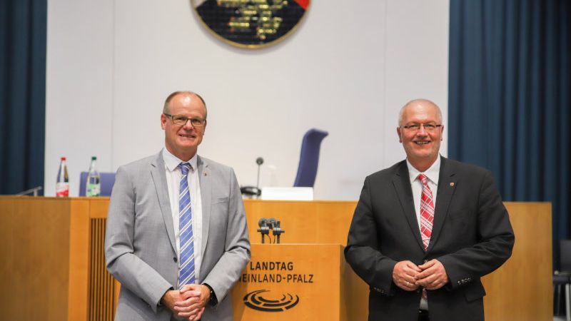 Der Vorsitzende der Rechnungsprüfungskommission Christof Reichert (links) und der stellvertretende Vorsitzende Thomas Wansch (rechts)